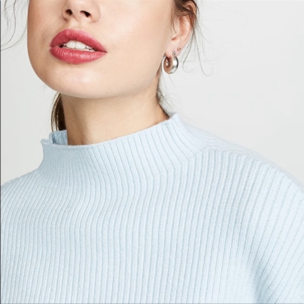 Stunning Line & Dot Funnel-Neck Ribbed Sweater - Picture 3 of 6